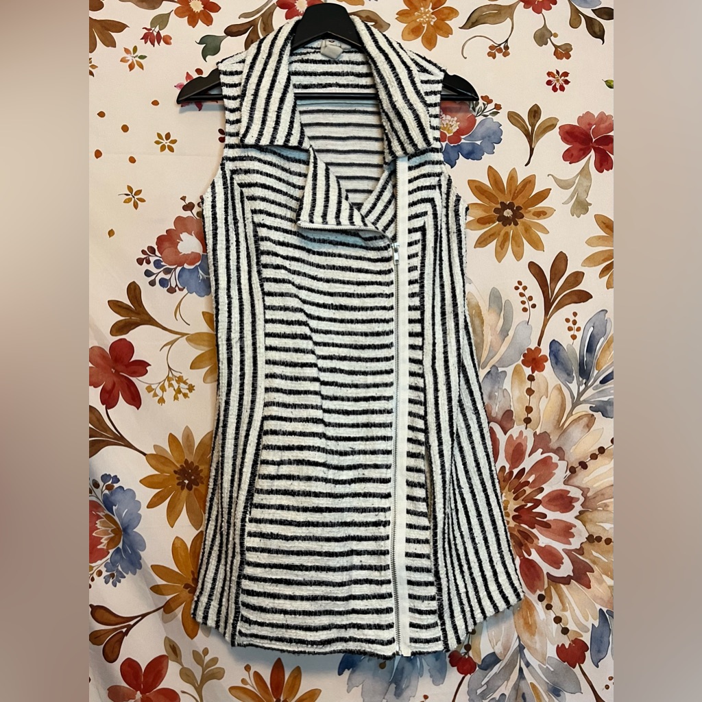 Anthro Dolan S Thick Ivory Black Stripe Full Zip Fall Spring Sleeveless Cardigan